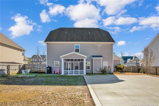 279 Stonebriar Avenue, Raeford, NC 28376