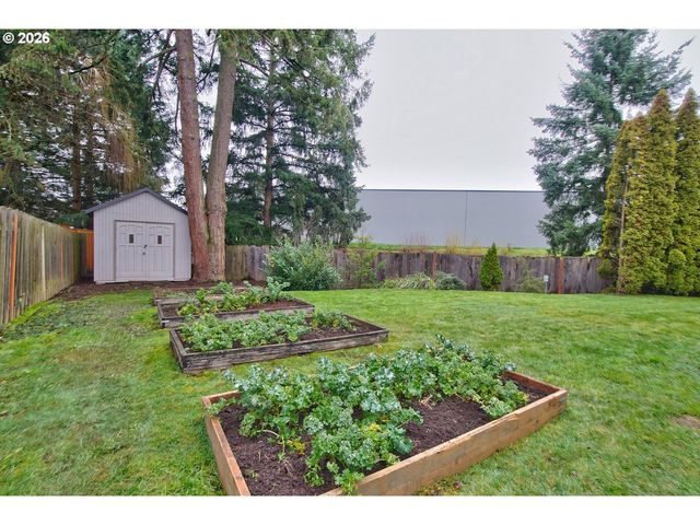 5022 Ne SADDLE Ct, Hillsboro, OR 97124