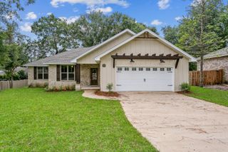 4567 Pfitzer Circle, Crestview, FL 32536