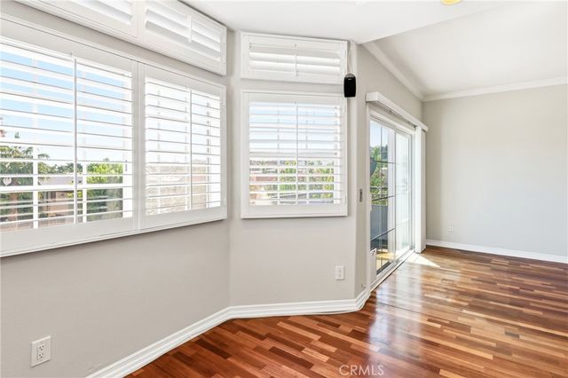 4455 Hazeltine Avenue 208, Sherman Oaks, CA 91423