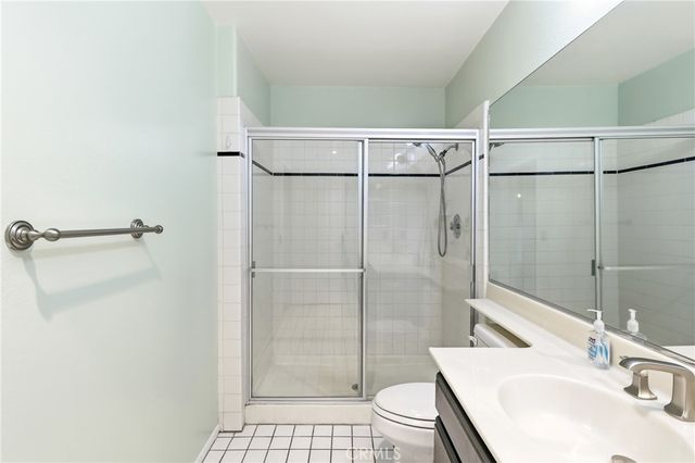 4455 Hazeltine Avenue 208, Sherman Oaks, CA 91423