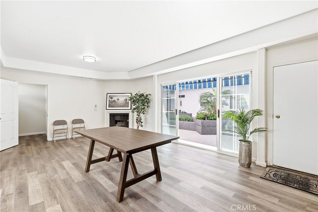 4455 Hazeltine Avenue 208, Sherman Oaks, CA 91423
