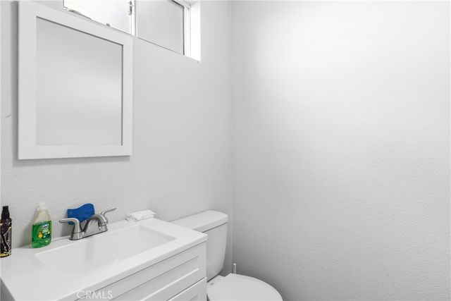 4455 Hazeltine Avenue 208, Sherman Oaks, CA 91423