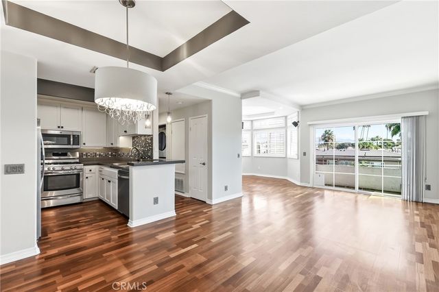 4455 Hazeltine Avenue 208, Sherman Oaks, CA 91423