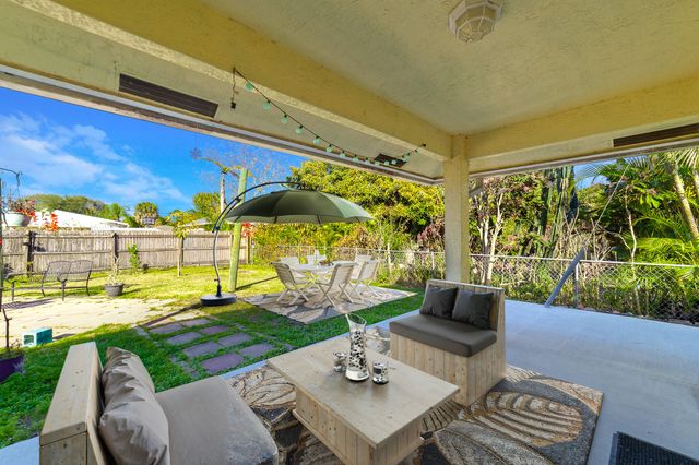 6923 S 1st Street, Jupiter, FL 33458