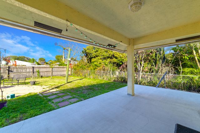 6923 S 1st Street, Jupiter, FL 33458