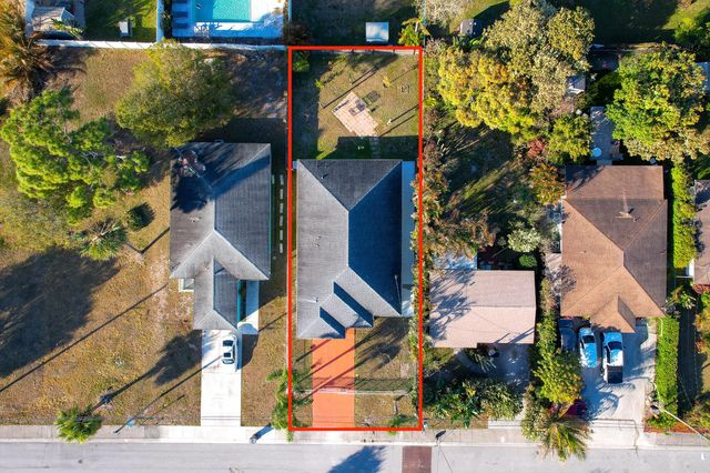 6923 S 1st Street, Jupiter, FL 33458