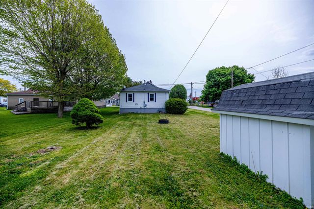 200 N Delaware Street, Albany, IN 47320