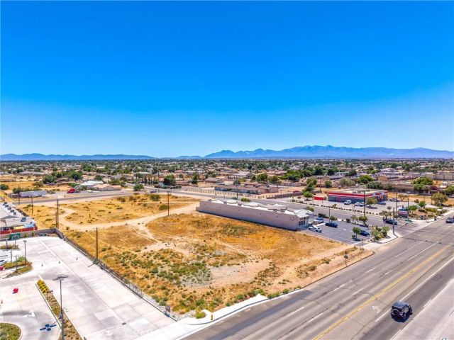 15335 Bear Valley, Hesperia, CA 92345