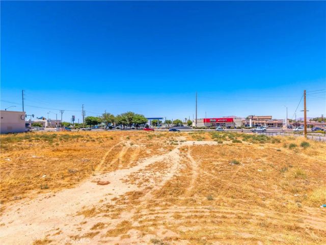15335 Bear Valley, Hesperia, CA 92345