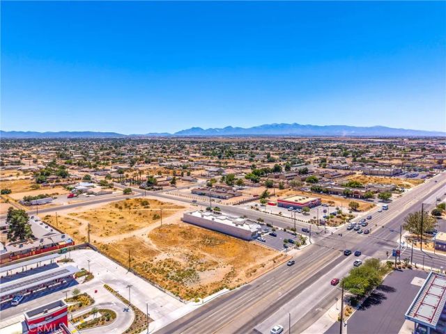 15335 Bear Valley, Hesperia, CA 92345