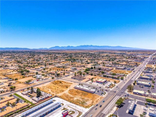 15335 Bear Valley, Hesperia, CA 92345