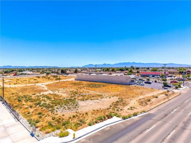 15335 Bear Valley, Hesperia, CA 92345