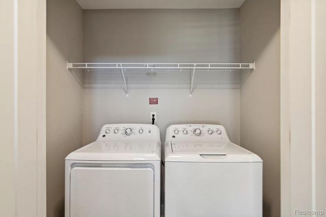 2535 W TOWNE Street, Ann Arbor, MI 48103