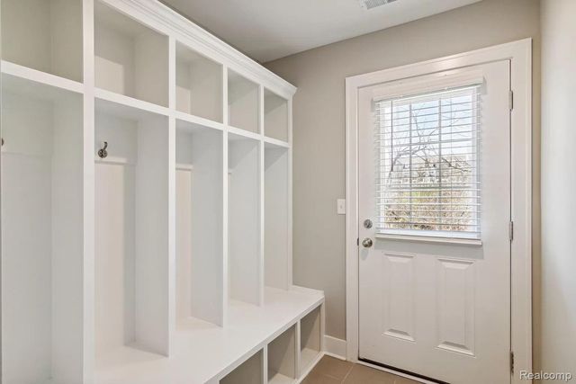 2535 W TOWNE Street, Ann Arbor, MI 48103