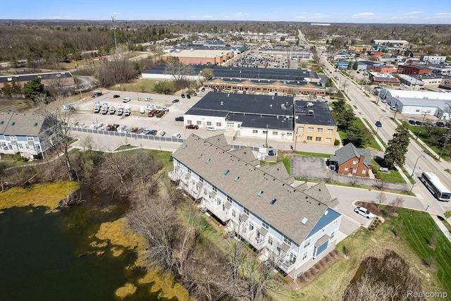 2535 W TOWNE Street, Ann Arbor, MI 48103