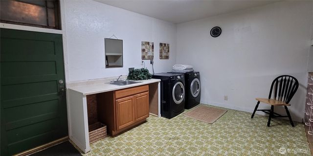 2014 Sumner Avenue, Hoquiam, WA 98550
