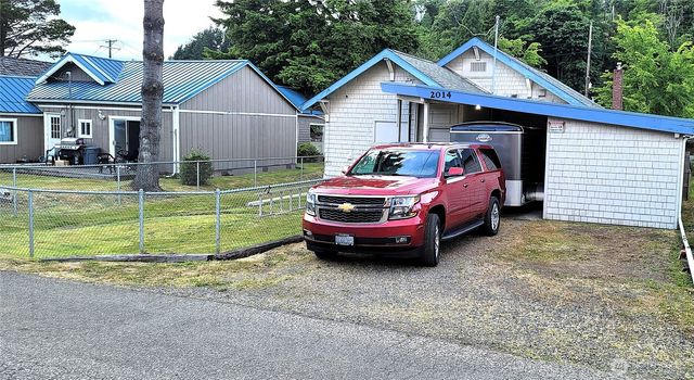 2014 Sumner Avenue, Hoquiam, WA 98550