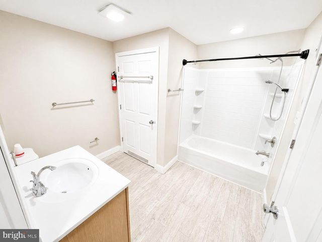344 W MAIN ST, Elkton, MD 21921