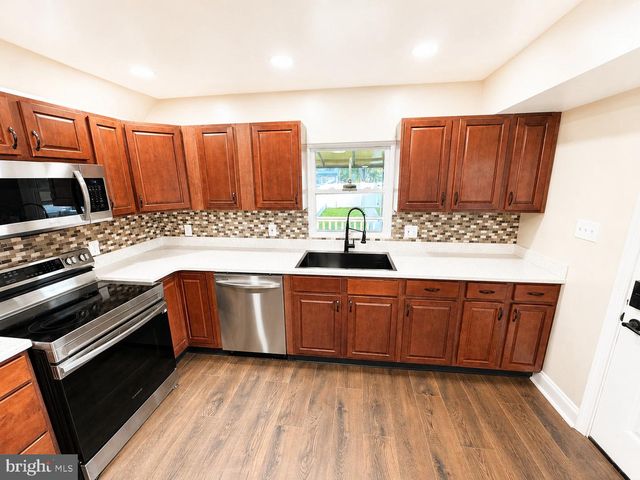 344 W MAIN ST, Elkton, MD 21921