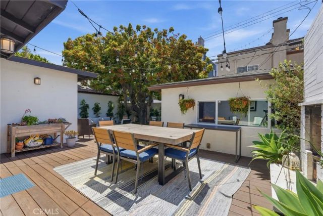 7410 W 85th Street, Los Angeles, CA 90045