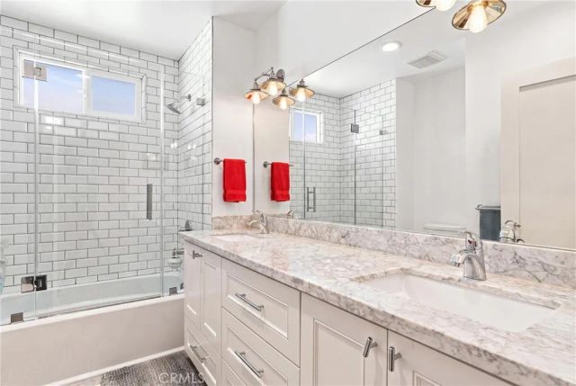 7410 W 85th Street, Los Angeles, CA 90045