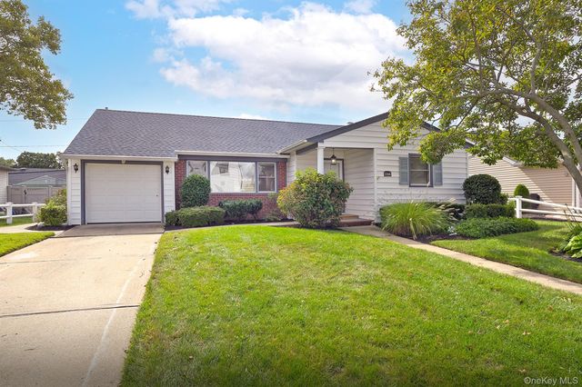 3566 Anita Lane, Wantagh, NY 11793