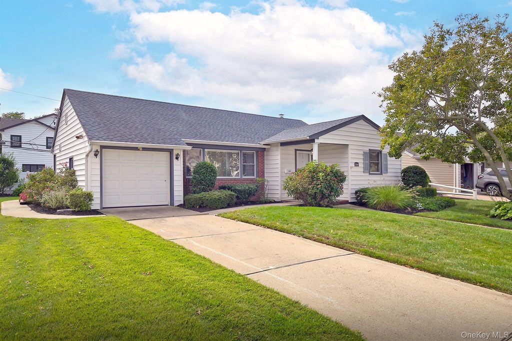 3566 Anita Lane, Wantagh, NY 11793