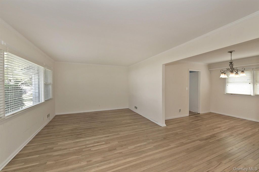 3566 Anita Lane, Wantagh, NY 11793 — photo 3