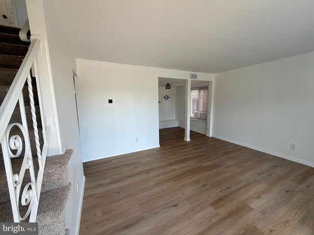 605 COBBLE CREEK CURV, Newark, DE 19702