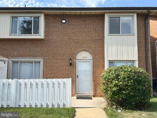 605 COBBLE CREEK CURV, Newark, DE 19702