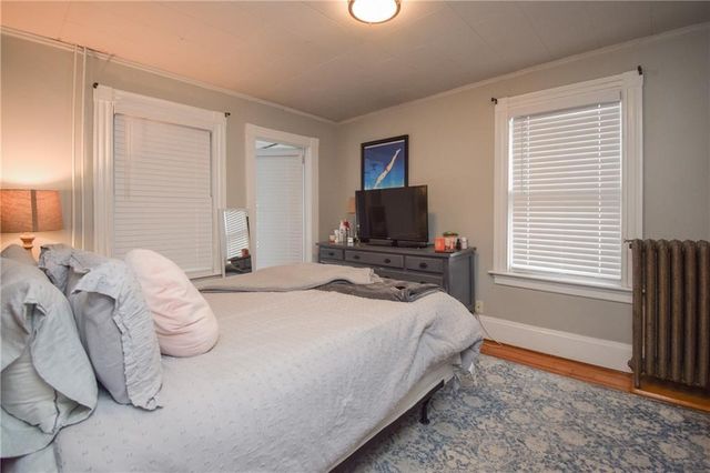 16 Vaughan Avenue 2, Newport, RI 02840