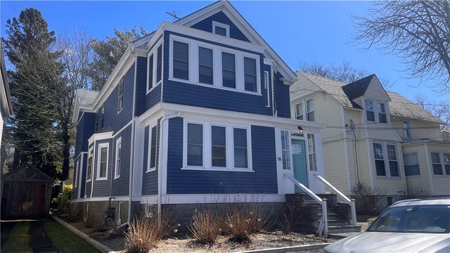 16 Vaughan Avenue 2, Newport, RI 02840
