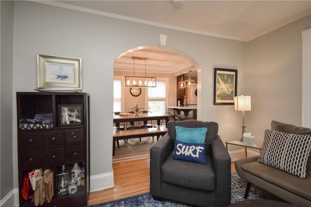 16 Vaughan Avenue 2, Newport, RI 02840