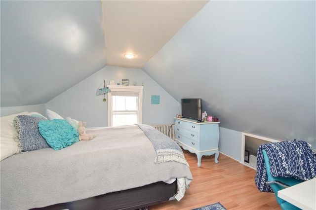 16 Vaughan Avenue 2, Newport, RI 02840