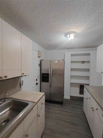 7091 NW 21st Avenue, Miami, FL 33147