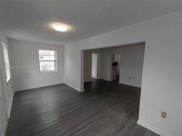 7091 NW 21st Avenue, Miami, FL 33147