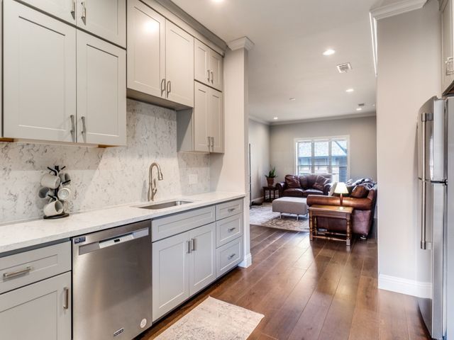 10714 Park Village Place D, Dallas, TX 75230