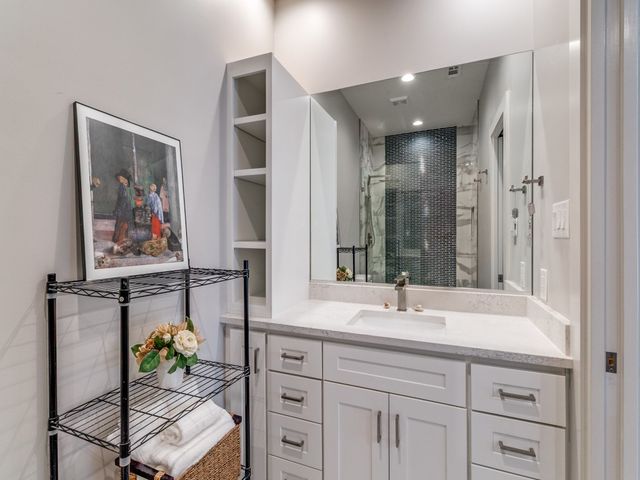 10714 Park Village Place D, Dallas, TX 75230