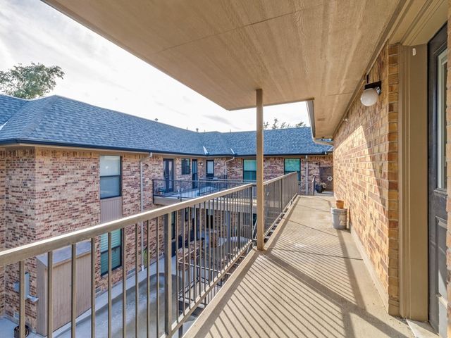 10714 Park Village Place D, Dallas, TX 75230