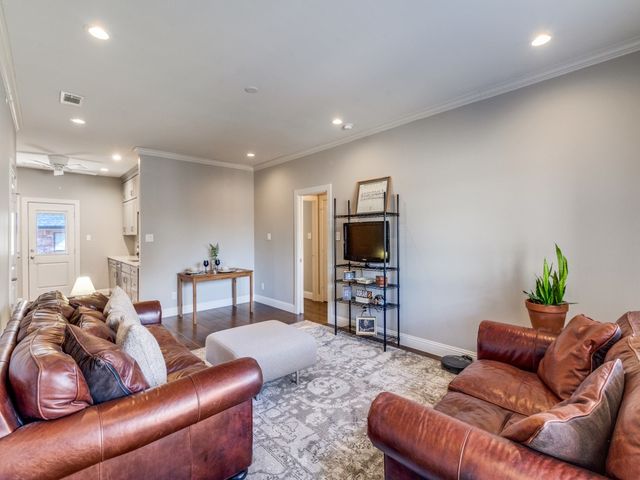 10714 Park Village Place D, Dallas, TX 75230