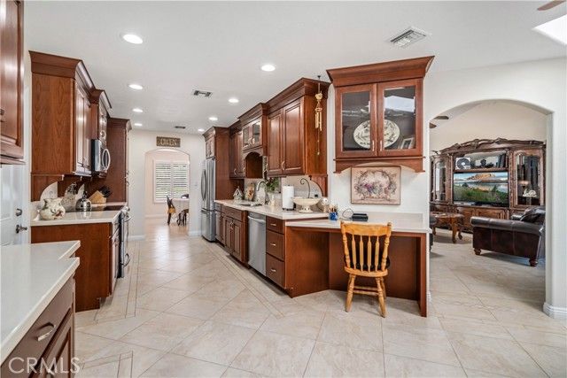 6151 Hickory Street, Palmdale, CA 93551