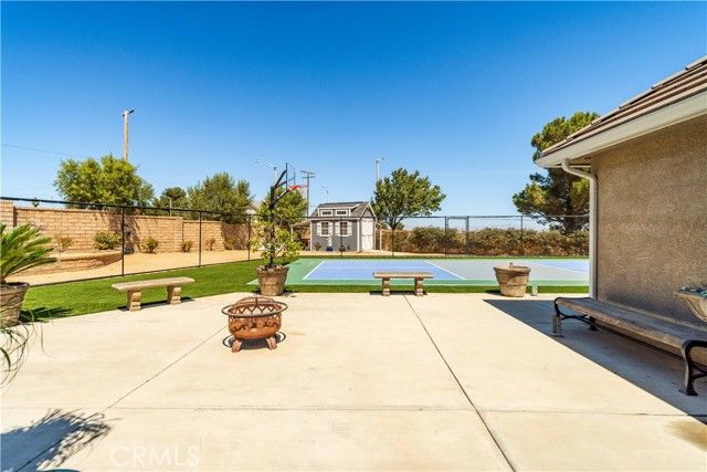 6151 Hickory Street, Palmdale, CA 93551