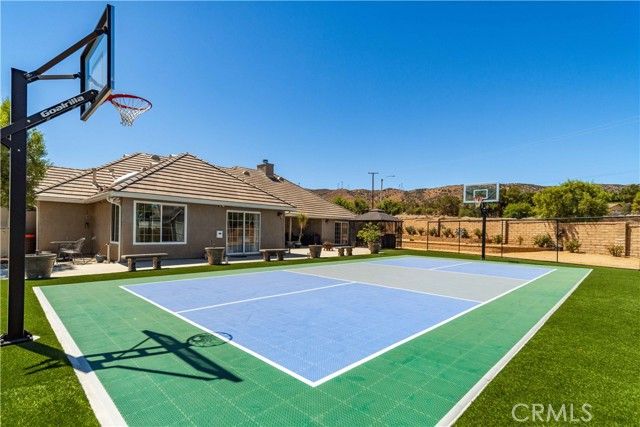 6151 Hickory Street, Palmdale, CA 93551