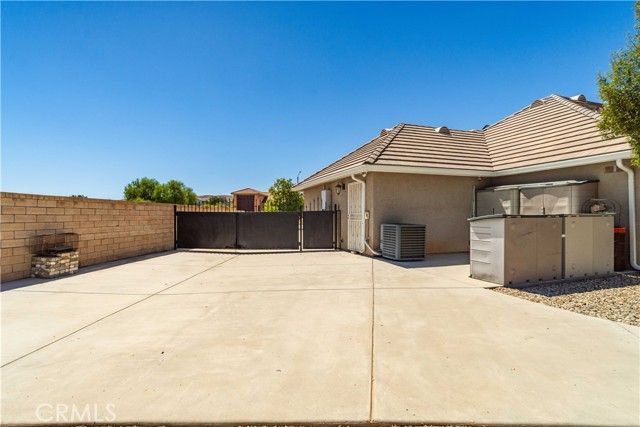 6151 Hickory Street, Palmdale, CA 93551