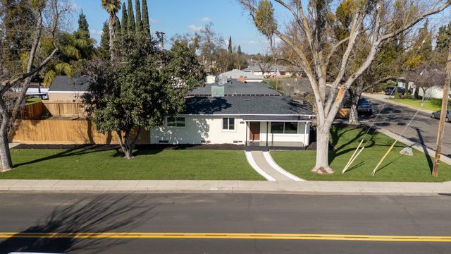 927 E Fairmont Ave, Modesto, CA 95350