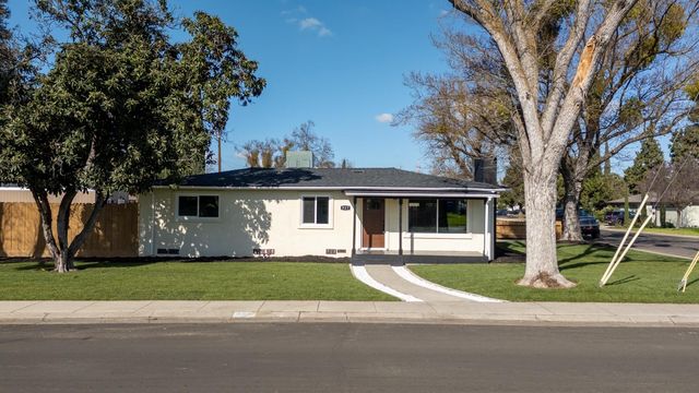 927 E Fairmont Ave, Modesto, CA 95350