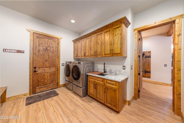 252 W DAWN Circle, Munds Park, AZ 86017