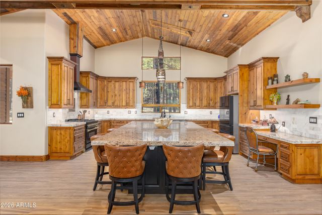 252 W DAWN Circle, Munds Park, AZ 86017