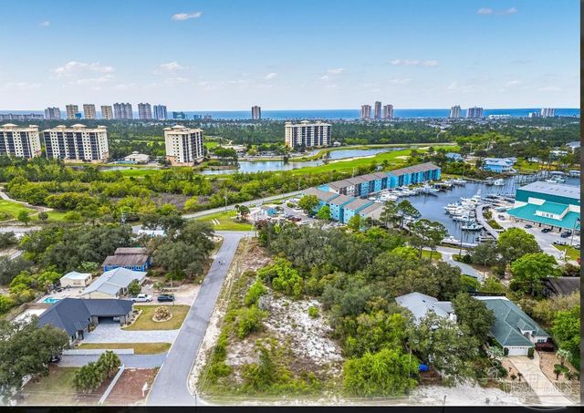 14000 Waterview Dr, Pensacola, FL 32507